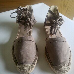 Sophie 17 size 8 NWOT